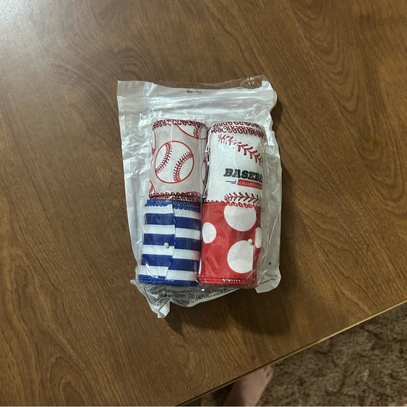 Wire edged baseball/Americana themed ribbon NWT - Picture 2 of 2